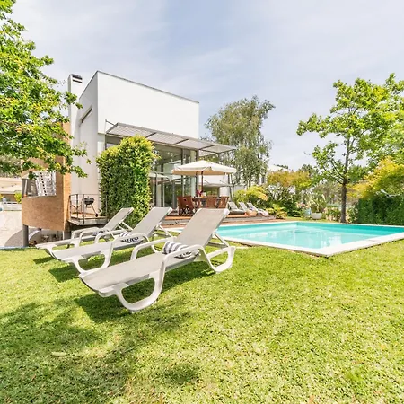 Villa Arriba *